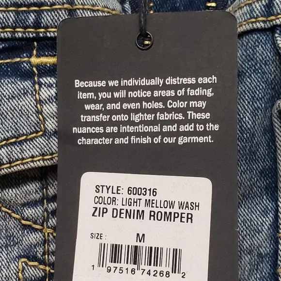 NWT True Religion Denim Short Zip Romper. Size M - Picture 4 of 4